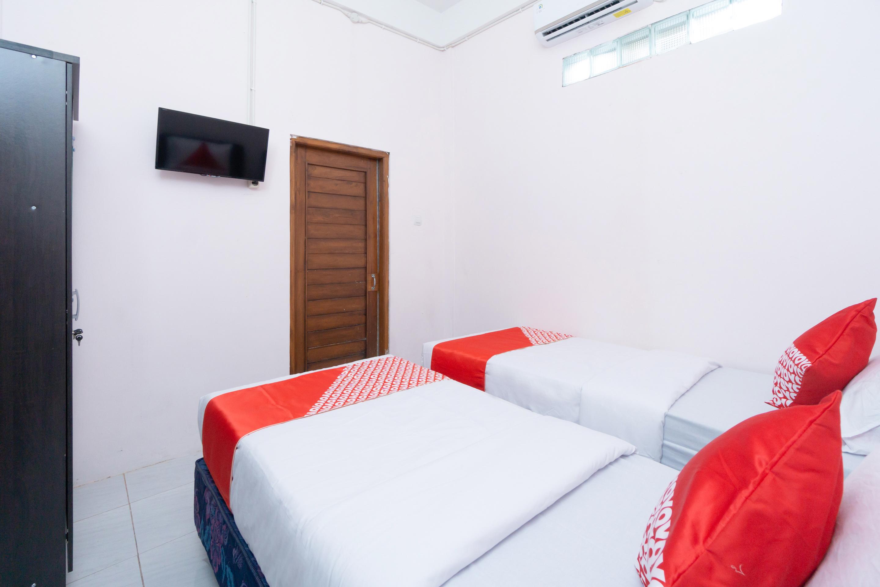 Reddoorz Syariah At Falisha Umy Ngabean Exterior foto